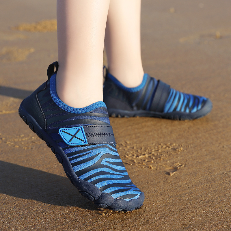 Bronoir™ Latch - Barefoot Shoes